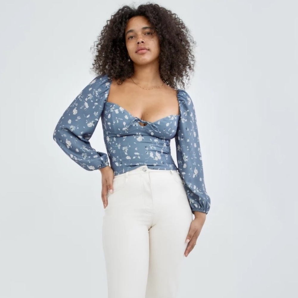 NWT Aritzia Wilfred Novella Long Sleeve Blouse Size S Granite Blue/Light Birch